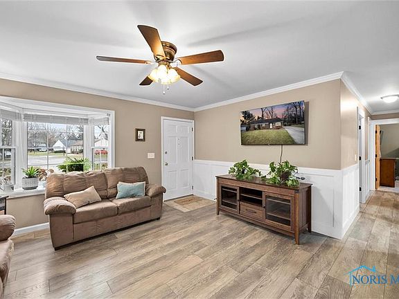 4th image of 4801 Sandlewood Ct