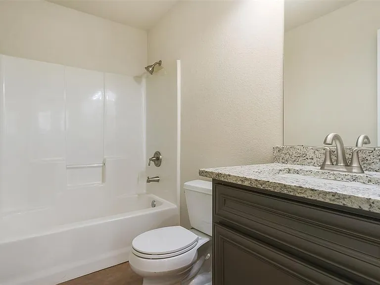 5610 Highline Dr — Photo 10