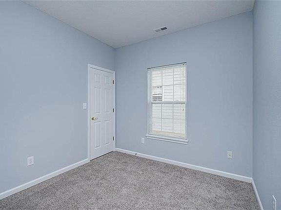 5th image of 6400 Dusty Laurel Dr