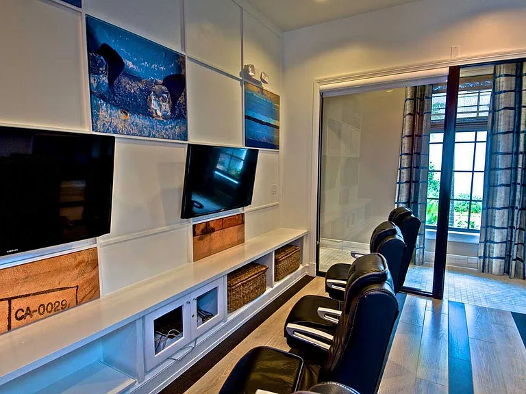 Video Gaming Station