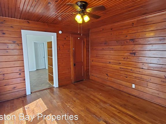 3rd image of 2606 Avenue L #1