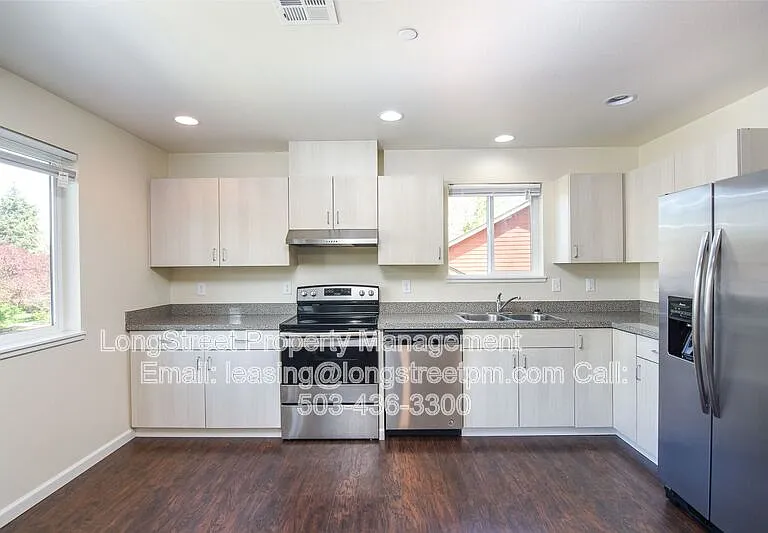 1960 NW Taylor Ave #101 — Photo 12