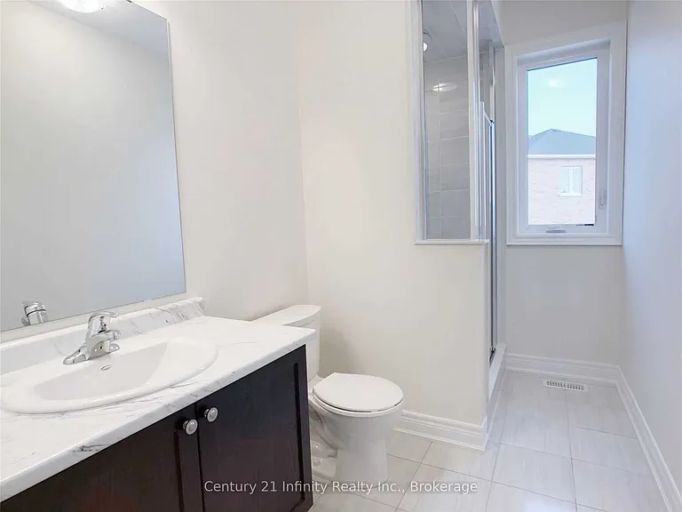9 Saint Ives Cres — Photo 21