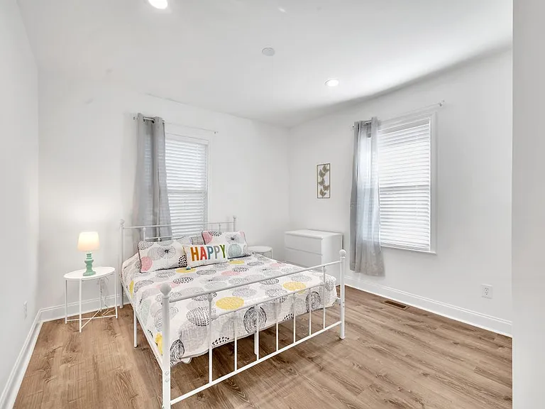 103 Dix St — Photo 13