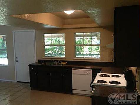 4th image of 5021 Leameadow Dr