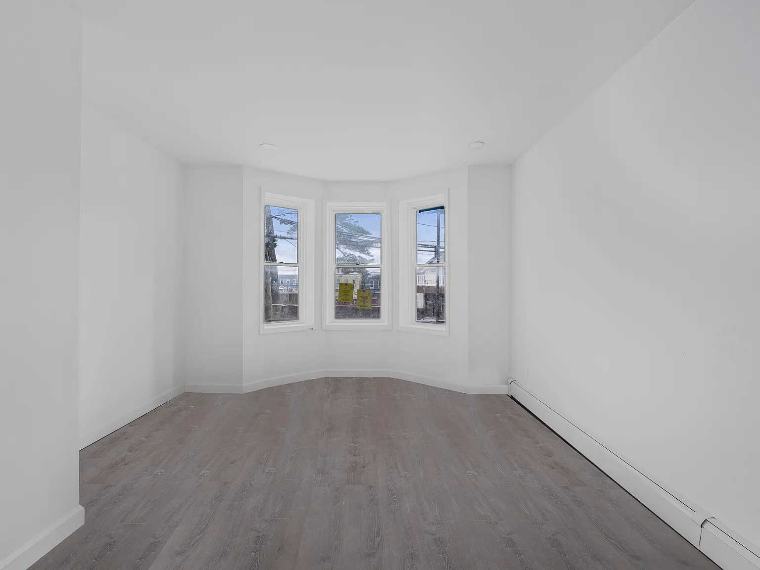 616 14th St — Photo 3