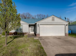 1208 Rice Rd, Bentonville, AR 72712