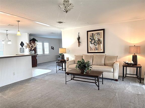 3rd image of 101 W Saint Johns Way