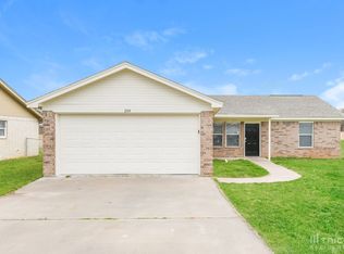 204 Dean Ct, Granbury, TX 76049