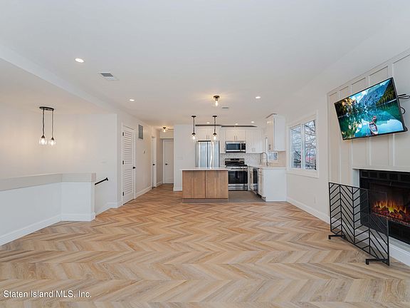 3rd image of 10 Heaney Ave #A