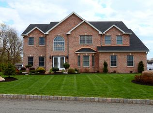 44 Meriwether Trl, Congers, NY 10920