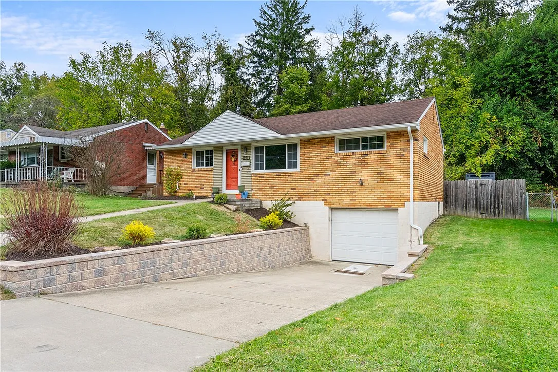 5211 Colewood Dr photo 1