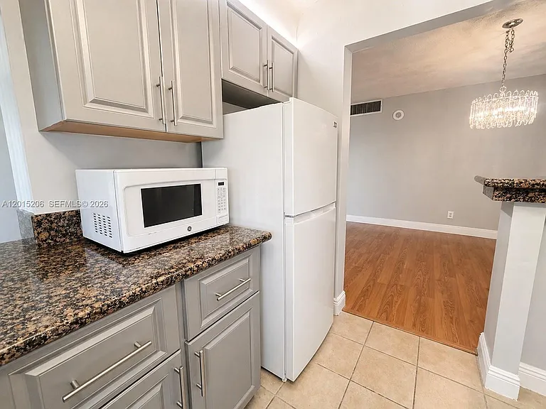 17011 N Bay Rd #503 — Photo 10