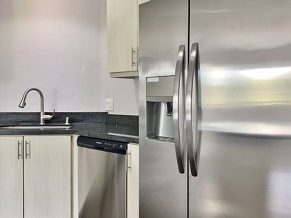 4th image of 1408 W Washington Blvd APT 210
