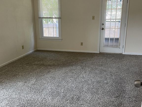 4th image of 5306 Brookstone Ln #1