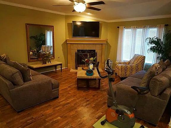 4th image of 141 Trinity Dr