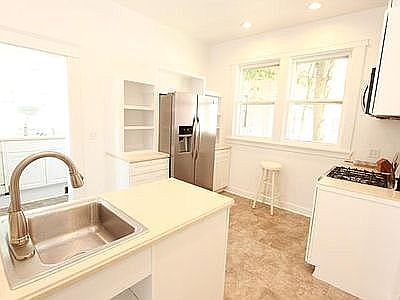 2nd image of 3113 Forest Hill Ave