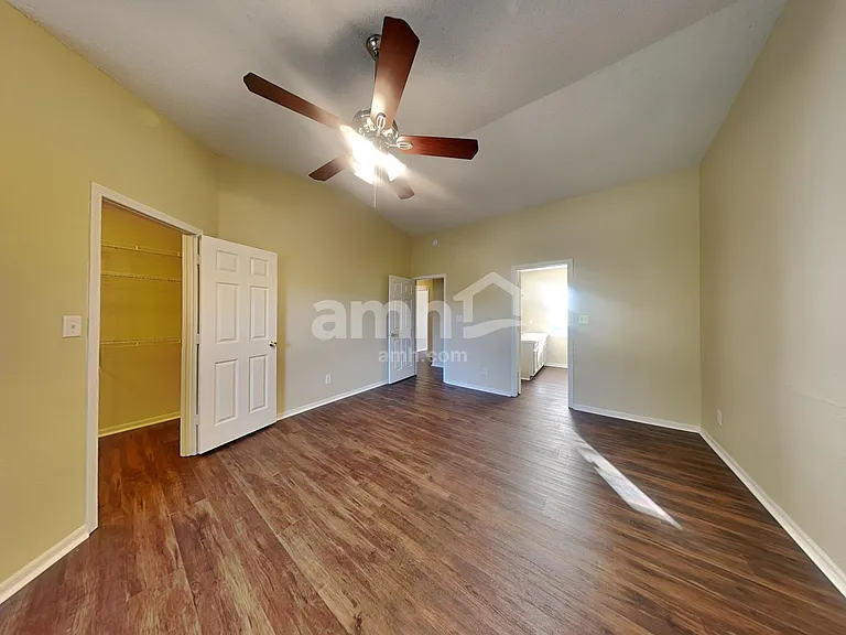 1494 Blue Grass Pkwy — Photo 9
