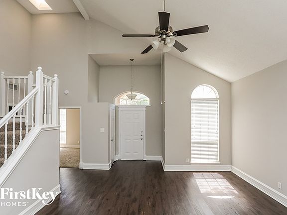 2nd image of 407 Essex Dr