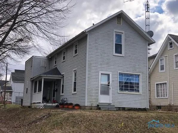 38 Walker St, Tiffin, OH 44883