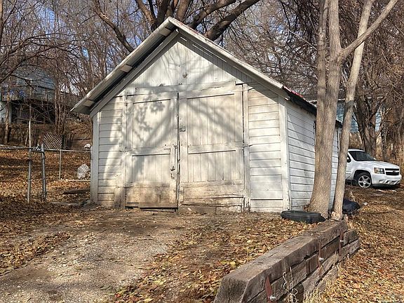 3rd image of 1215 W 16th St