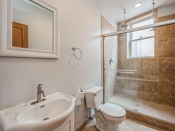 5th image of 4839 S Forrestville Ave #G