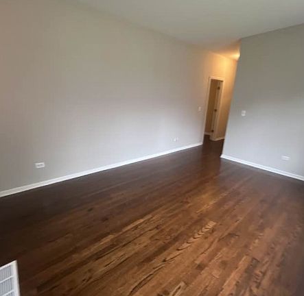 5th image of 7650 S Bishop St #1
