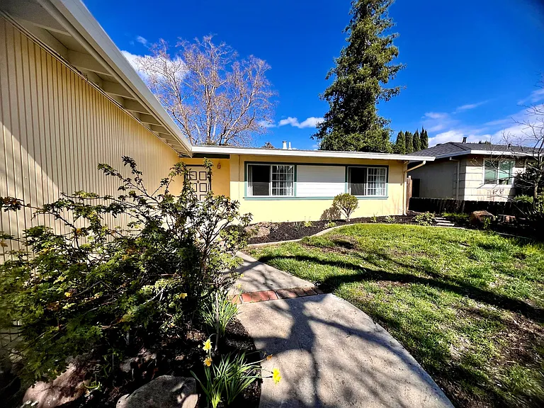 2152 Athene Dr — Photo 12