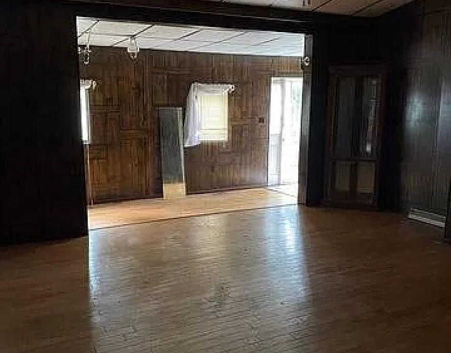 2nd image of 412 Harrison Ave #1