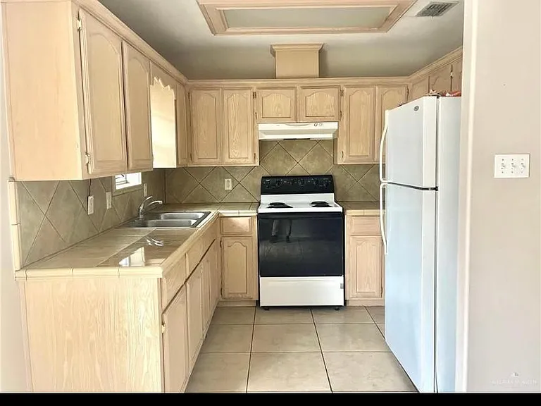 1713 Tierra Dulce Dr #1 — Photo 8