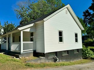 421 Pennsylvania Ave, Greer, SC 29650