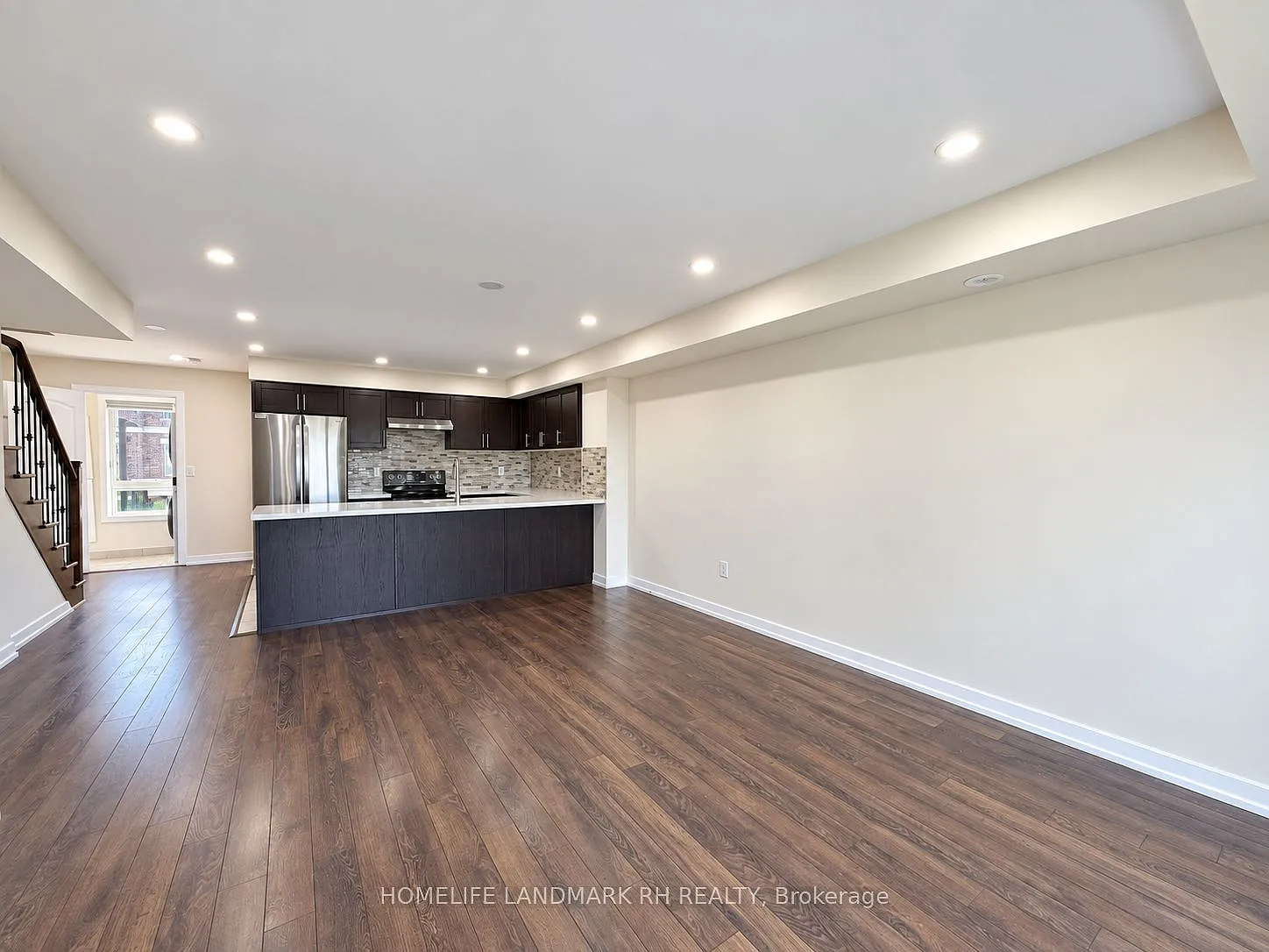 4 bed, $2,950 — Photo 3