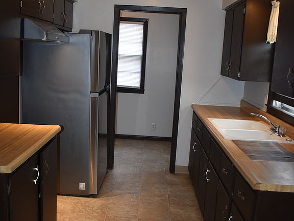 5th image of 4616 Grand Ave