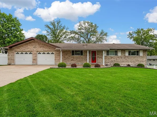 4222 Aqua Ridge Dr, Saint Louis, MO 63129