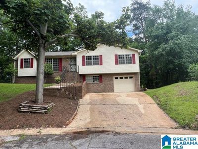 1729 English Knoll Cir, Birmingham, AL, 35235