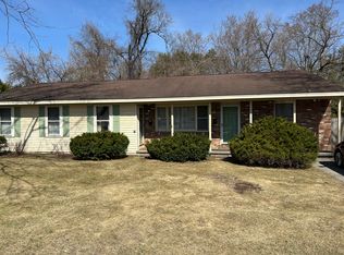 117 Dixon Rd #B, Queensbury, NY 12804