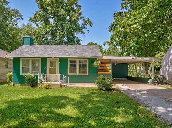 1225 E Stanford Street, Springfield, MO 65804