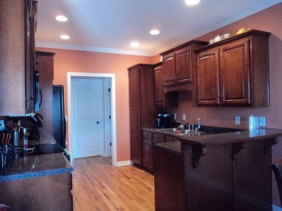 5th image of 531 Aristides Dr