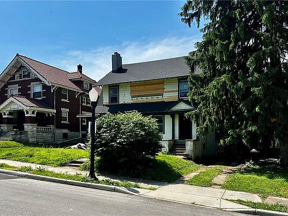 3rd image of 1031 Laurel Ave