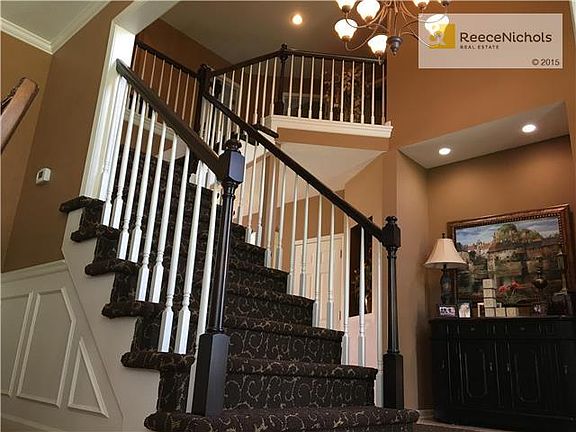 3rd image of 5619 NE Misty Meadow Pl