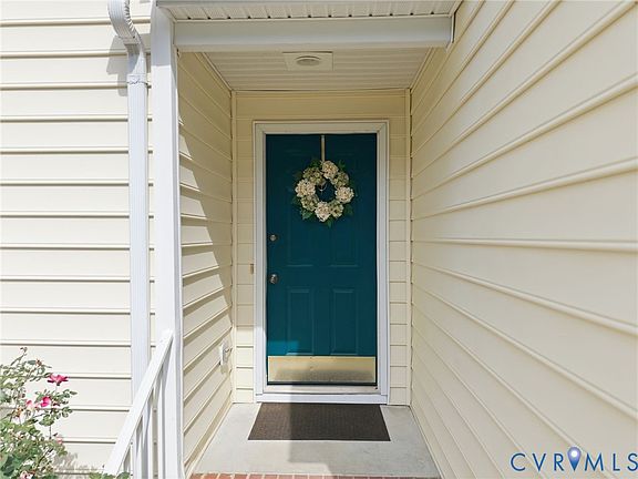 5th image of 10019 Crystal Lake Ave