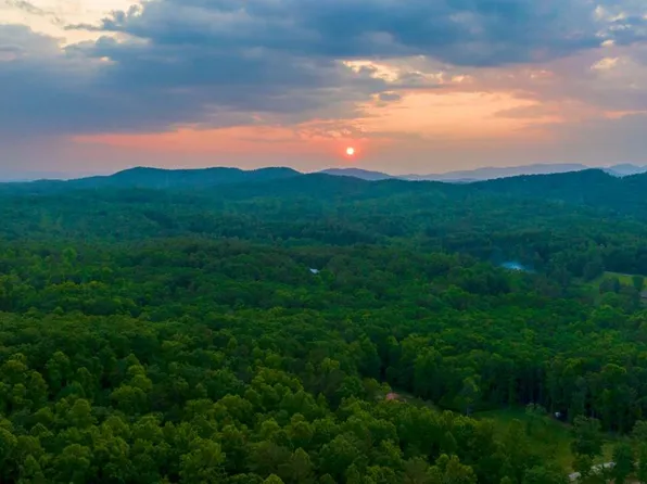 7 Scouts Overlook Ln, Morganton, GA 30560