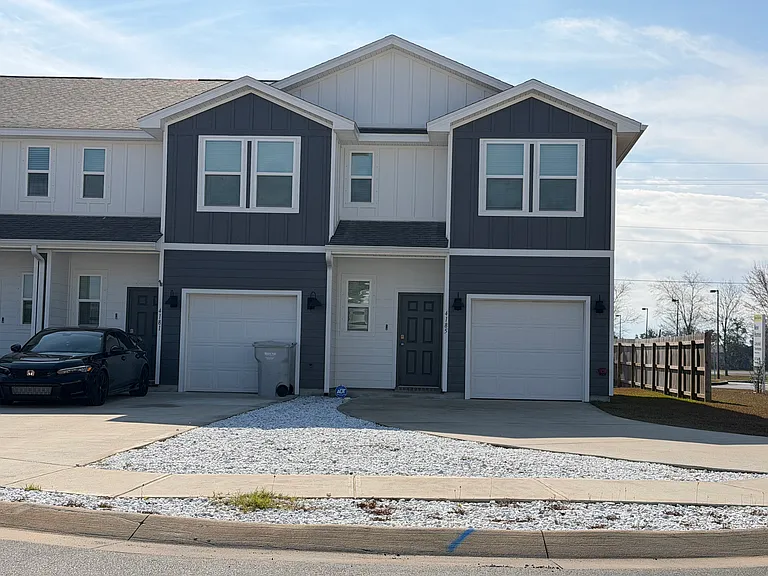 4185 Pendragon Cir — Photo 2