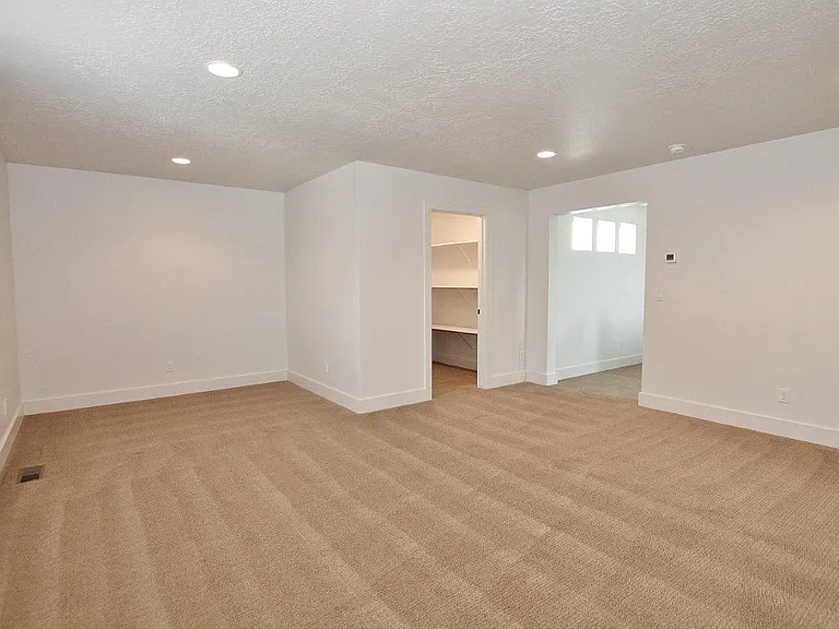 3871 S Eckert Rd — Photo 20