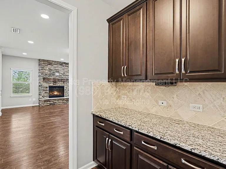 3527 Arnica Ct — Photo 10