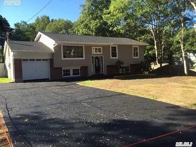 1st image of 324 Joan St