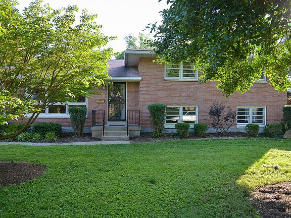3rd image of 2902 Harrison Ave