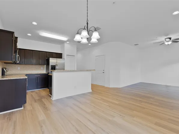 122 SW 7th Court #122, Pompano Beach, FL 33060