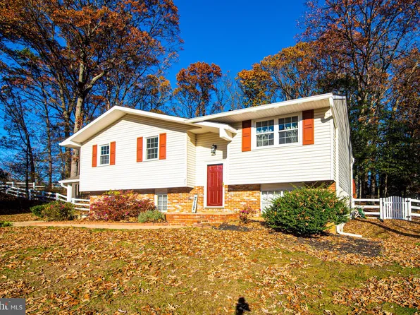 21 Tennessee Ave, Pasadena, MD 21122