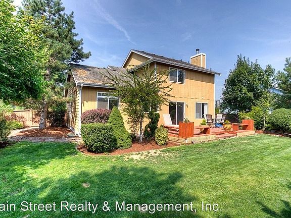 3rd image of 1821 35th Street Pl SE